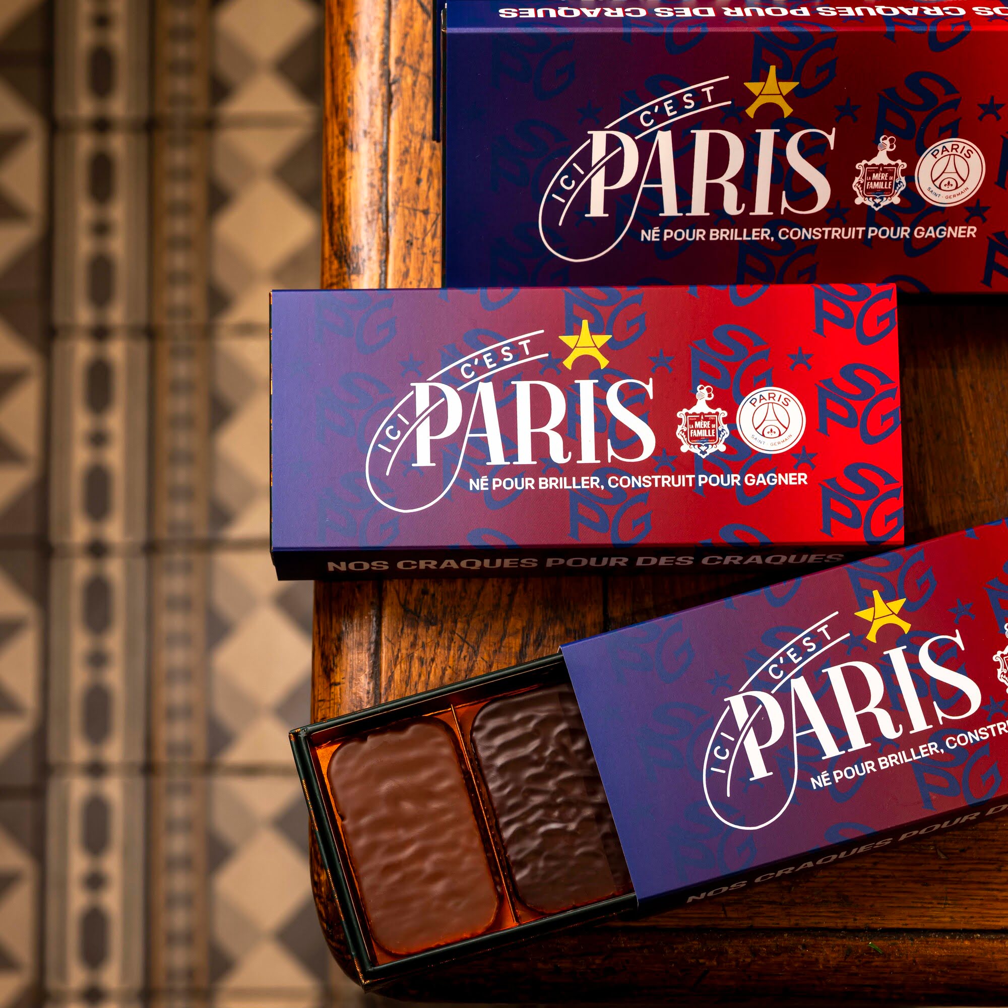 Coffret exclusif Paris Saint-Germain x À la Mère de Famille