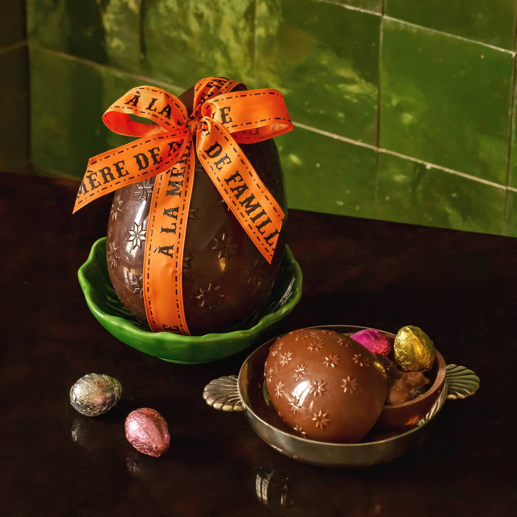 Chocolate egg "cement tile" – 145 g – Milk