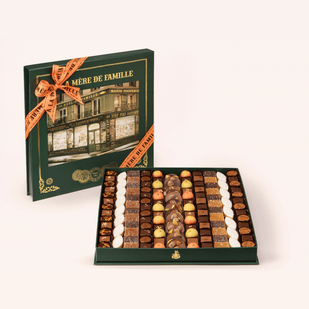 1761 assorted box 1550 g