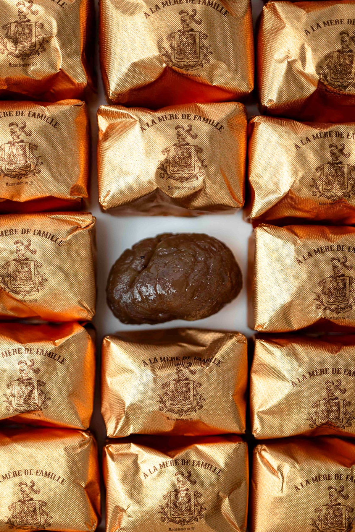 Coffret de 12 marrons glacés signature