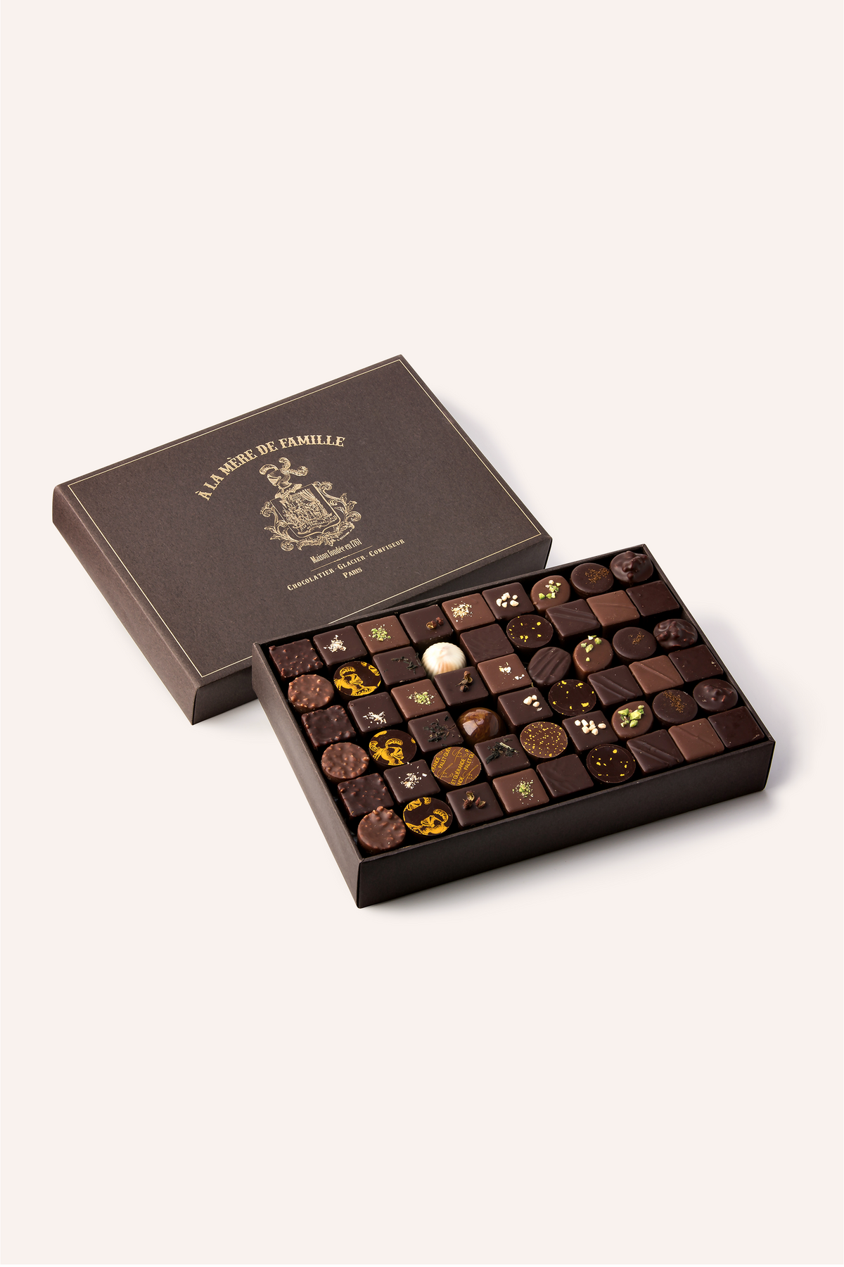 Assorted chocolates box 1kg