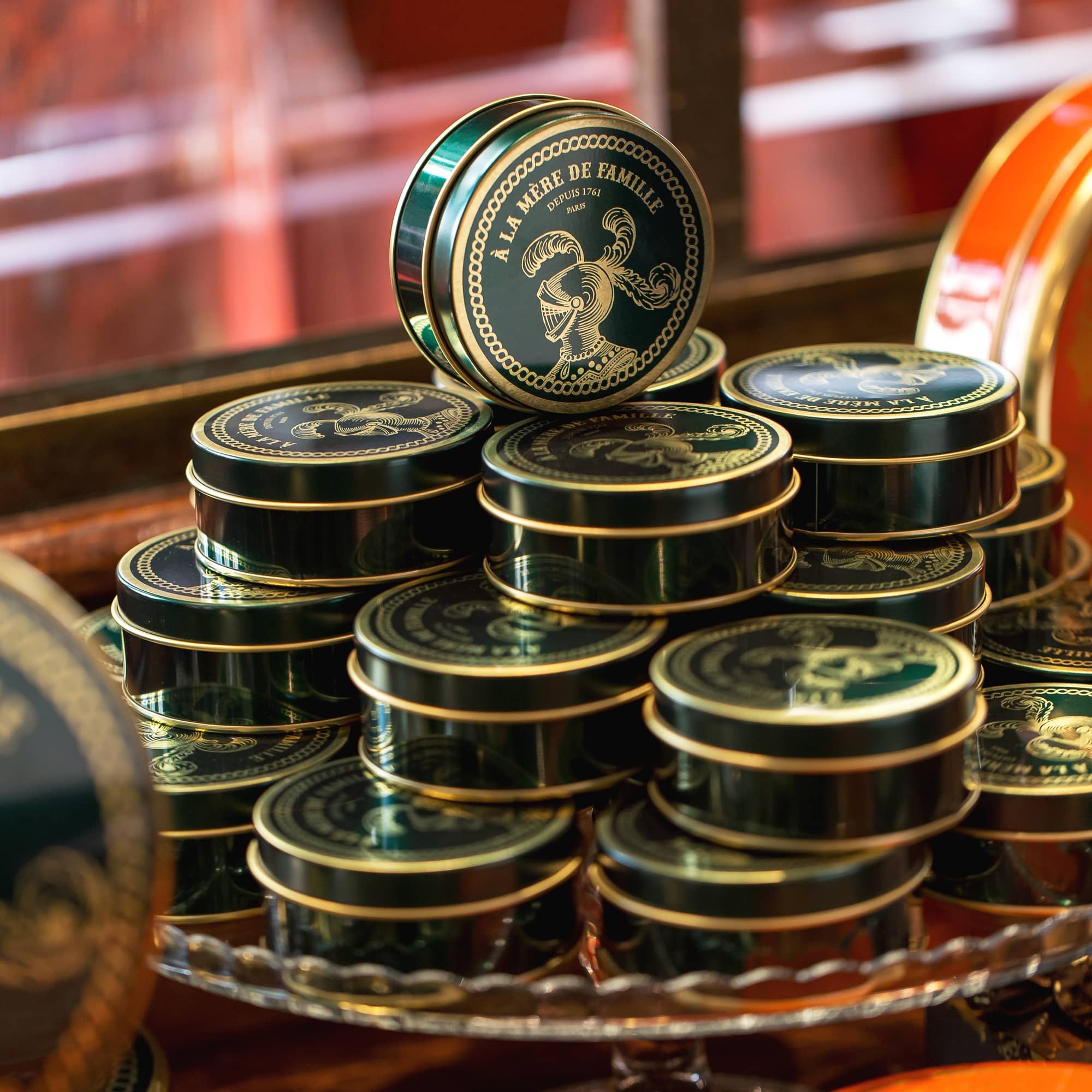 Paris crunchy box - green helmet