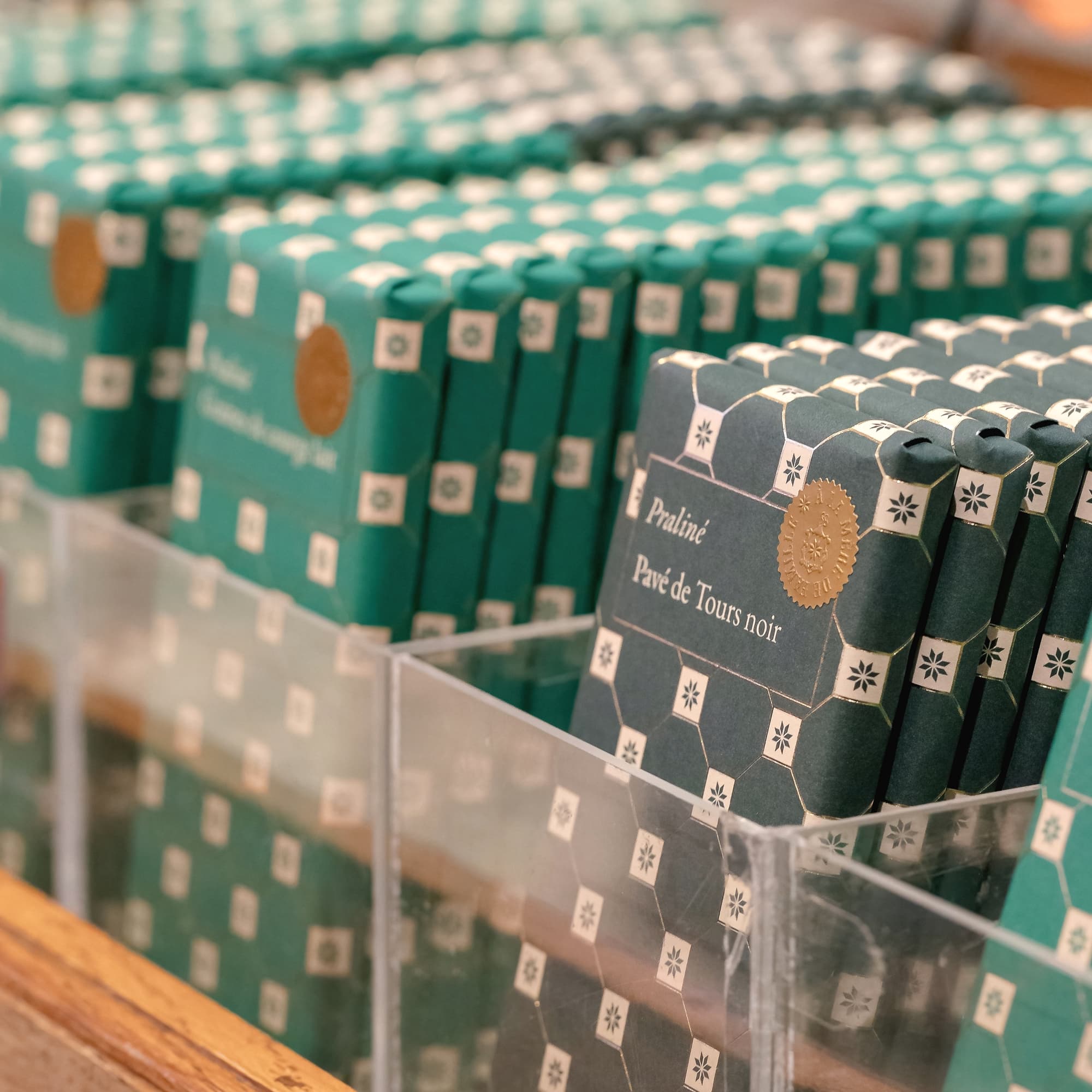 Tablette chocolat praliné feuilleté lait