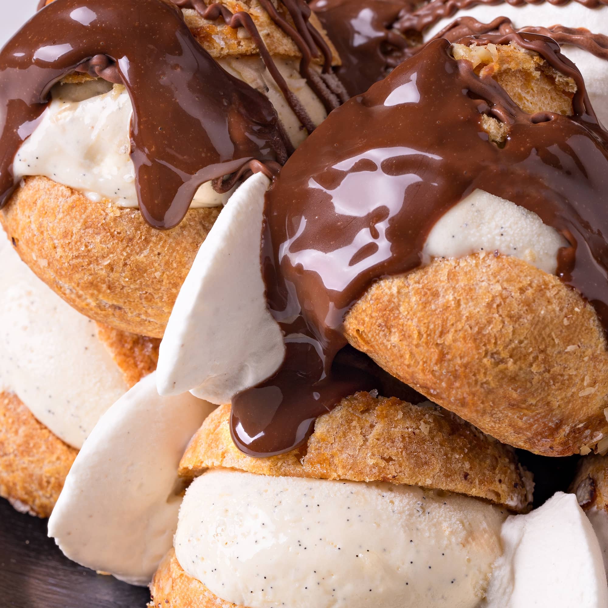 Profiteroles de chocolate